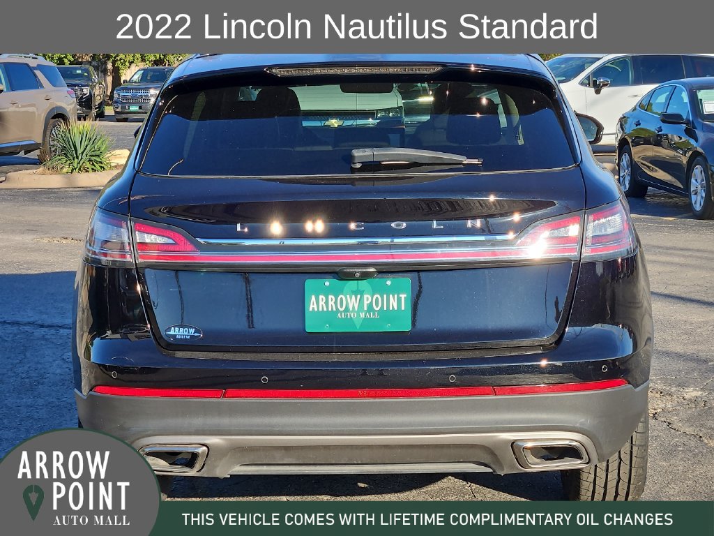 Used 2022 Lincoln Nautilus FWD w/ Premium Package image 10