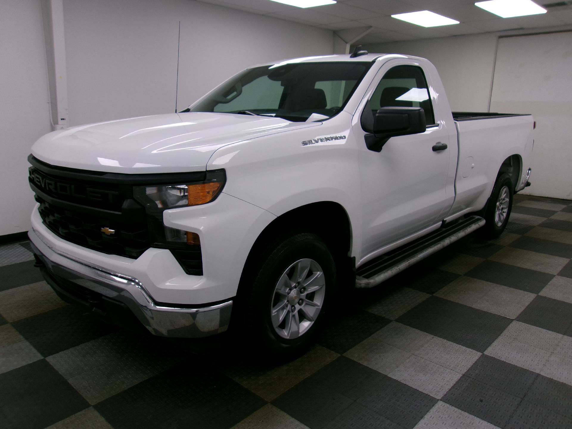 Used 2025 Chevrolet Silverado 1500 W/T