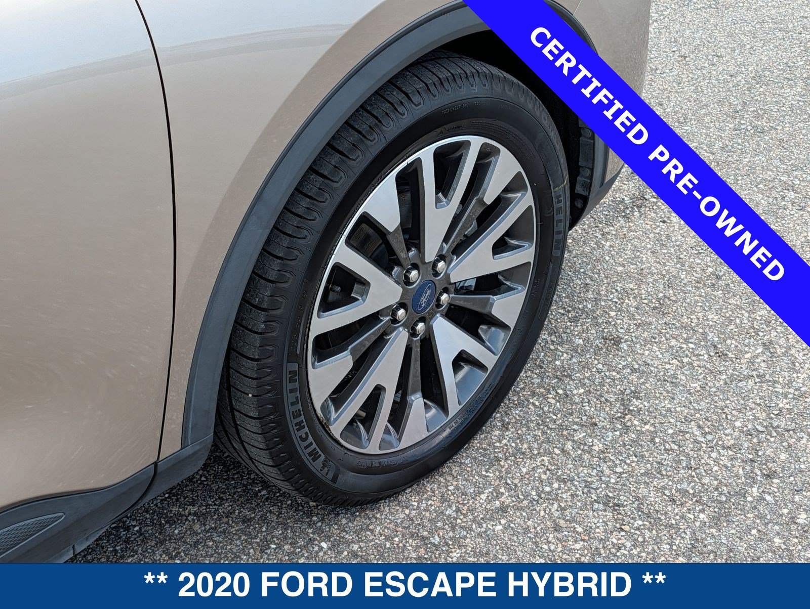 Used 2020 Ford Escape Titanium FWD image 13
