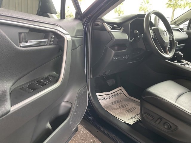 Used 2021 Toyota RAV4 Limited image 18