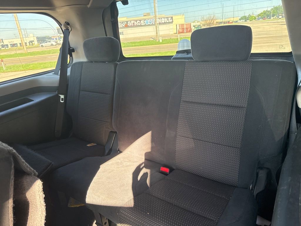 Used 2015 Nissan Armada SV AWD/4WD image 12