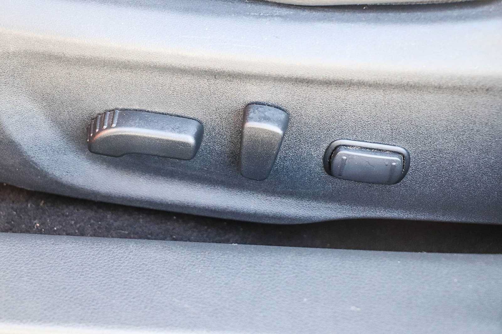 Used 2022 Nissan Sentra SR w/ SR Premium Package FWD image 20