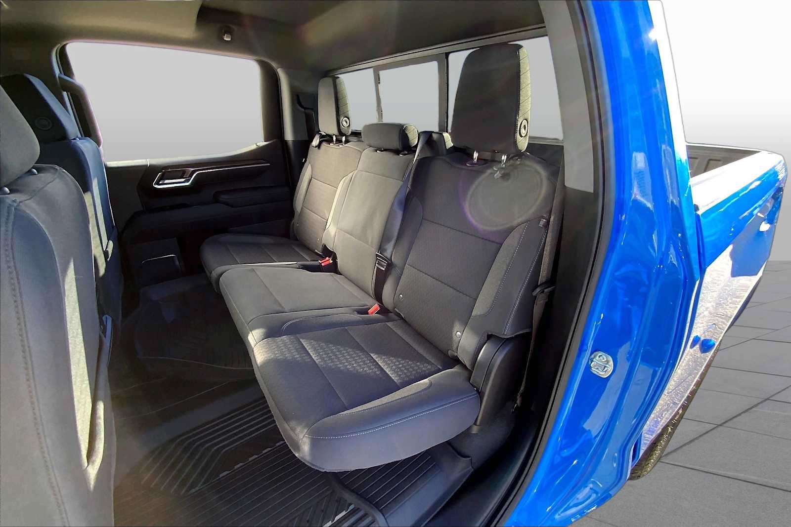 Used 2026 Chevrolet Silverado 1500 LT Trail Boss w/ Safety Package AWD/4WD image 41