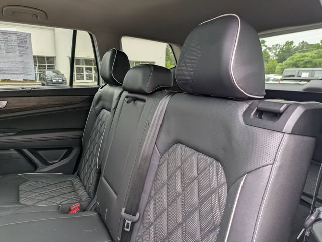 Used 2025 Volkswagen Atlas SEL Premium R-Line AWD/4WD image 28