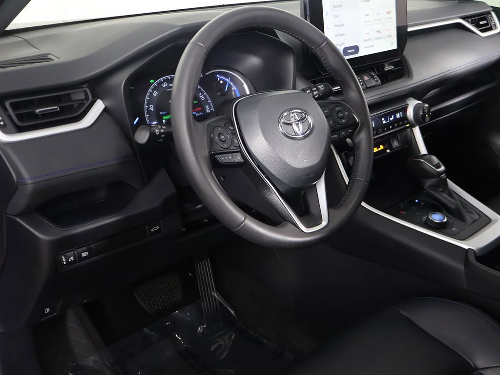 Used 2024 Toyota RAV4 XSE image 28
