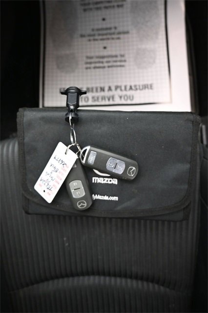 Used 2014 MAZDA MAZDA3 i Touring w/ Moonroof Package 1 image 11