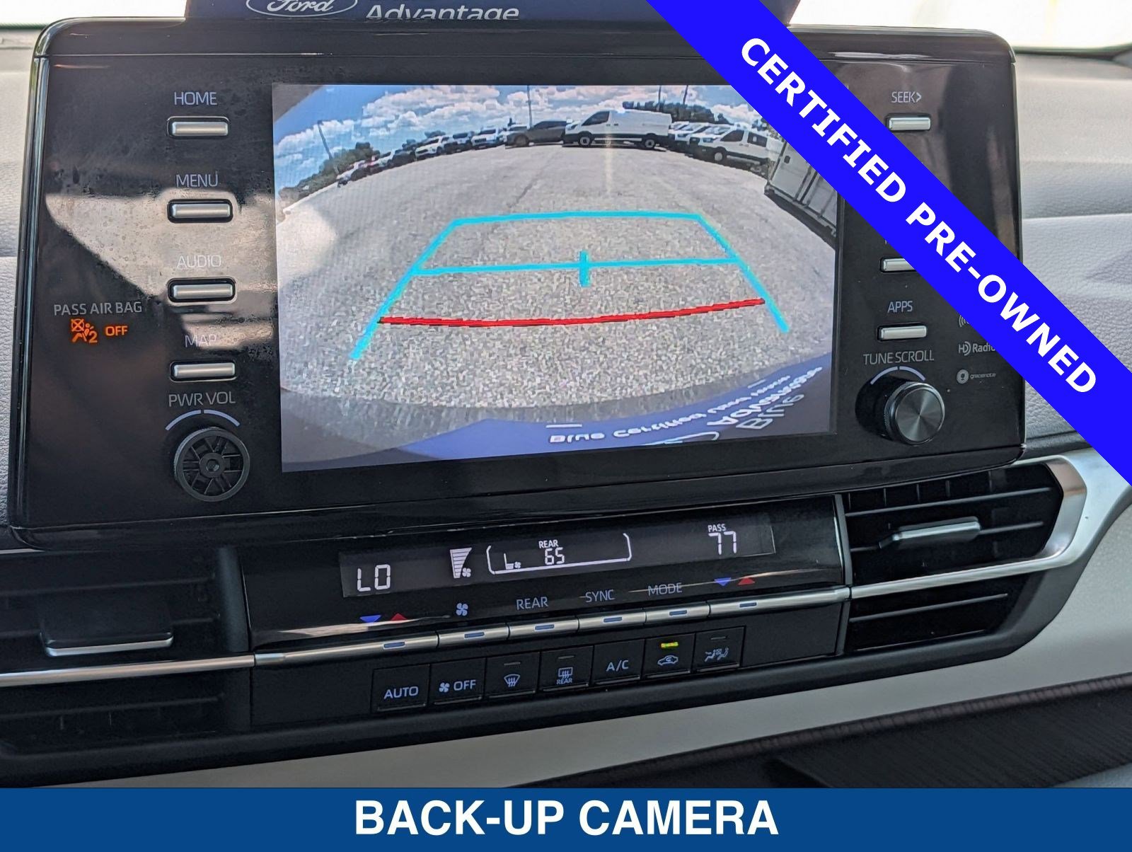 Used 2022 Toyota Sienna LE FWD image 28