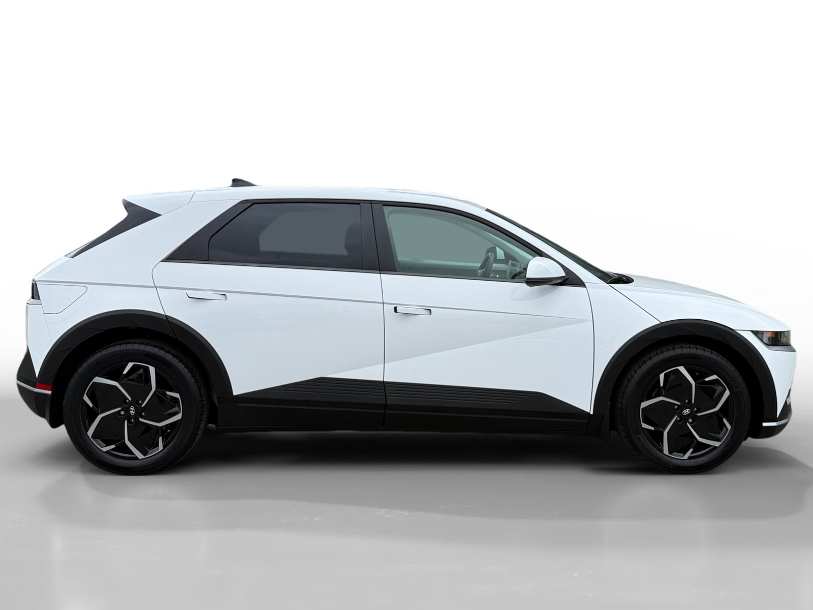 Certified 2024 Hyundai Ioniq 5 SEL RWD image 6