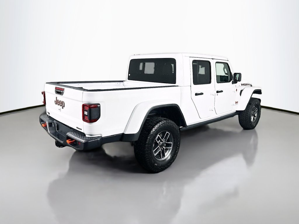 New 2026 Jeep Gladiator Mojave w/ Technology Group AWD/4WD image 7