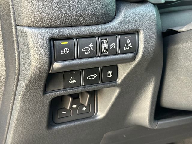 Used 2024 Toyota Land Cruiser image 20