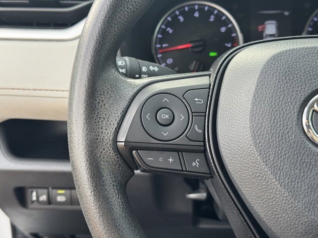 Used 2021 Toyota RAV4 XLE image 27