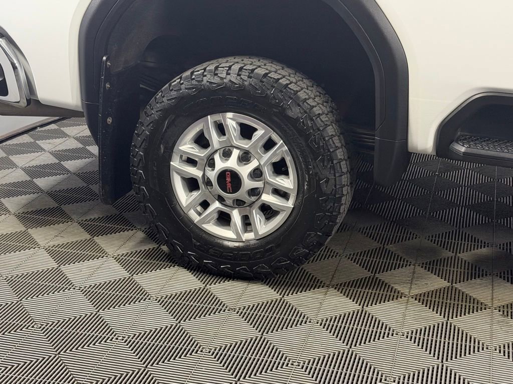 Used 2023 GMC Sierra 2500 SLE w/ SLE Value Package; image 12