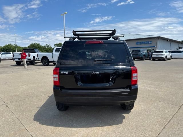 Used 2017 Jeep Patriot Sport w/ Power Value Group FWD image 6