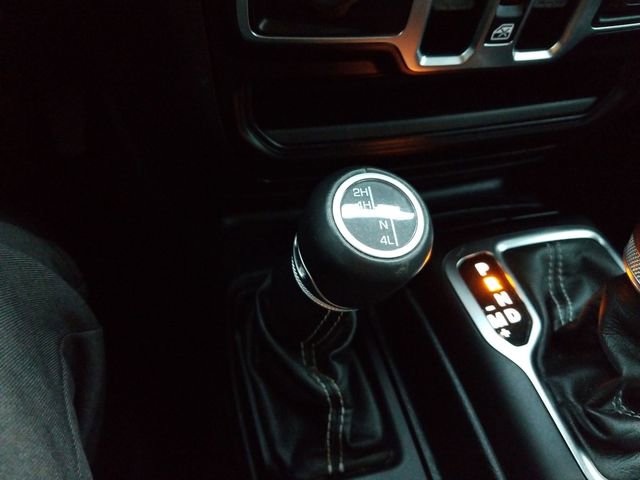 Used 2020 Jeep Gladiator Overland image 23