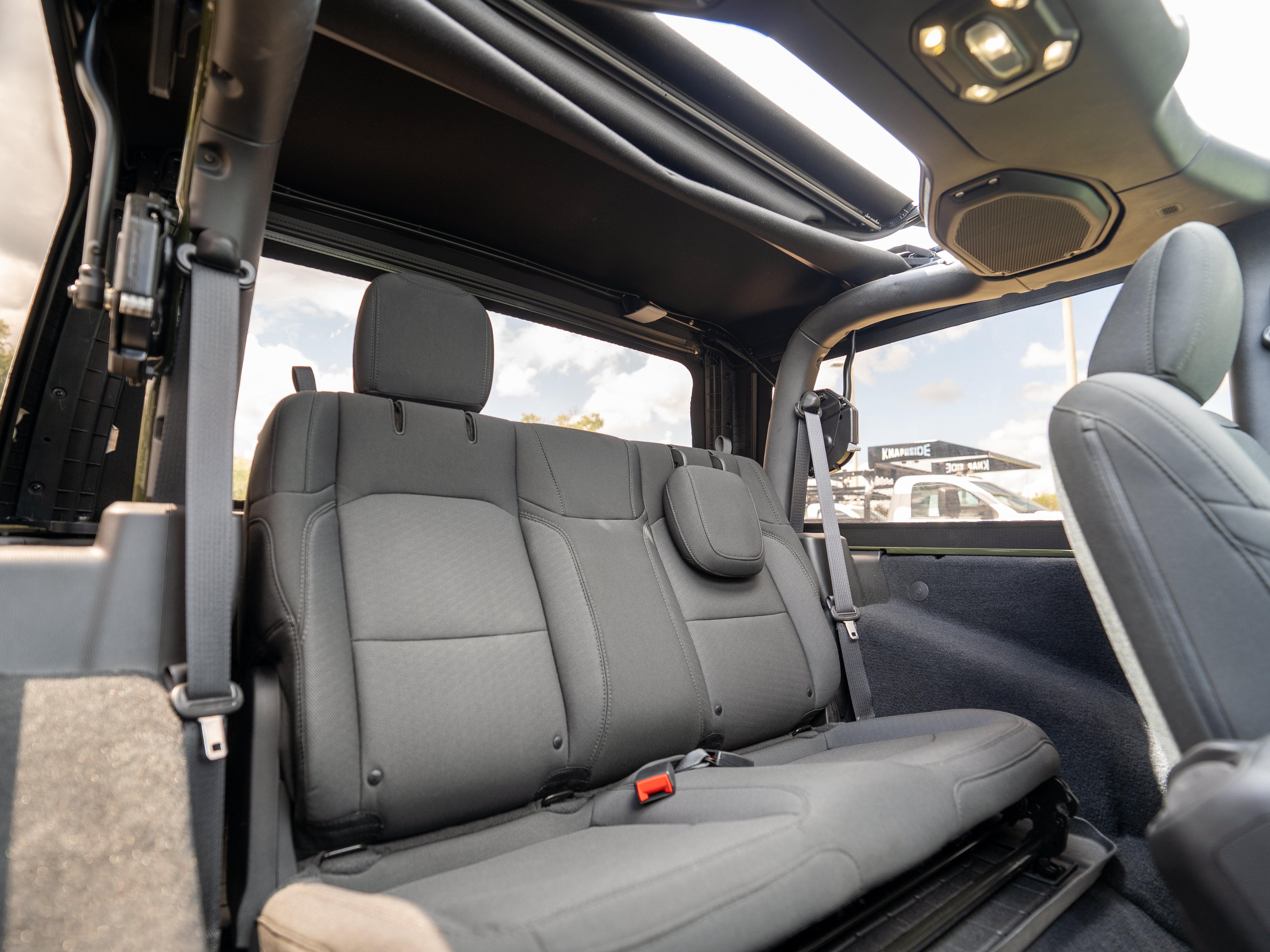 Used 2023 Jeep Wrangler Sport AWD/4WD image 12