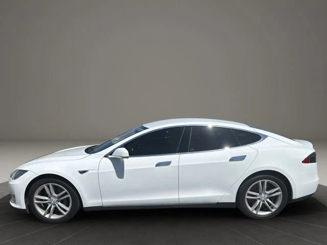Used 2013 Tesla Model S RWD image 2