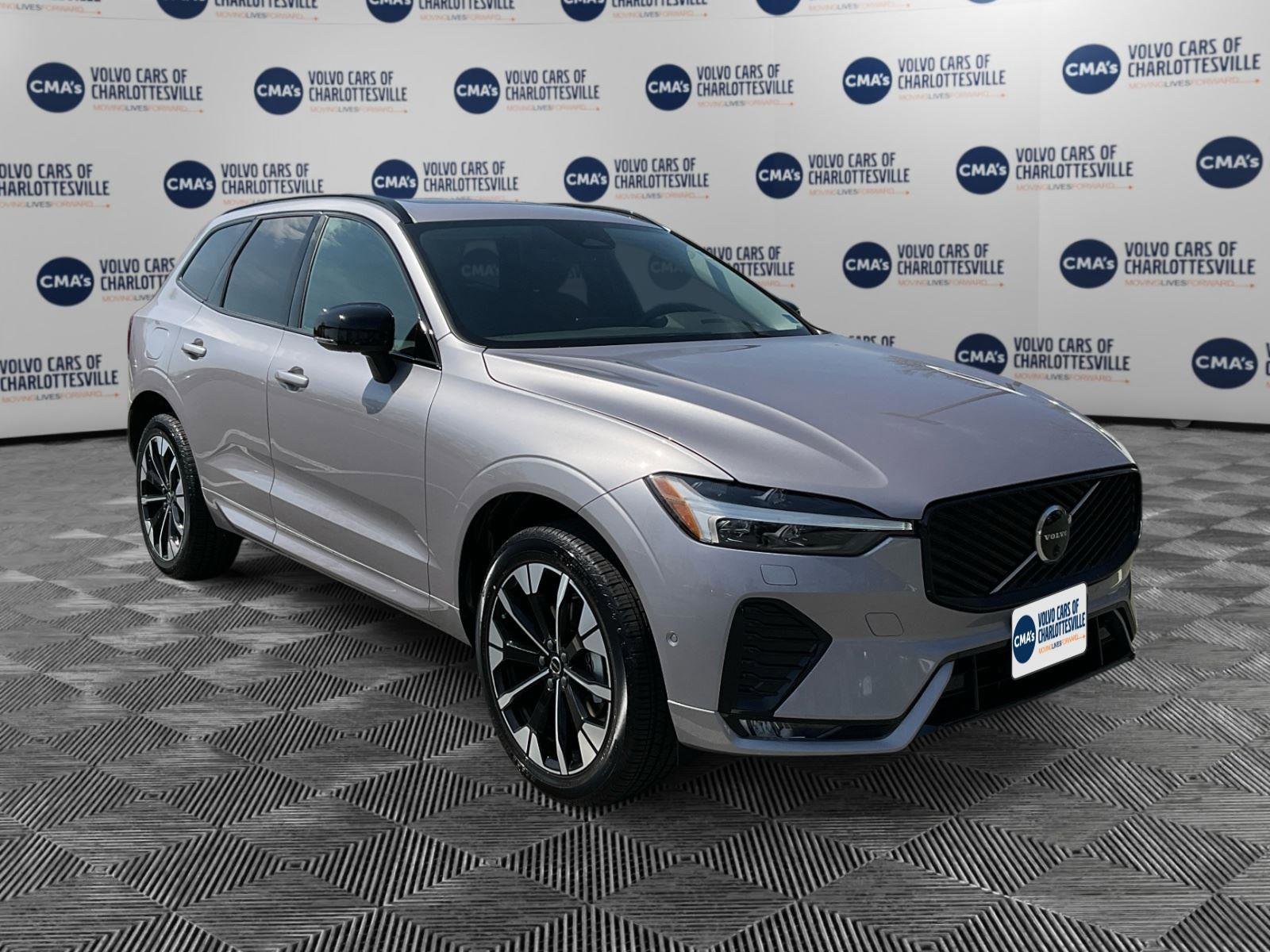 New 2026 Volvo XC60 B5 Plus w/ Climate Package image 7