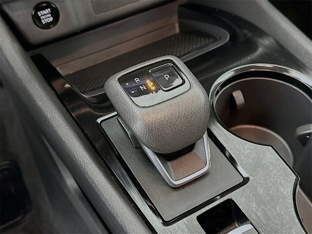 Used 2024 Nissan Rogue SV image 20