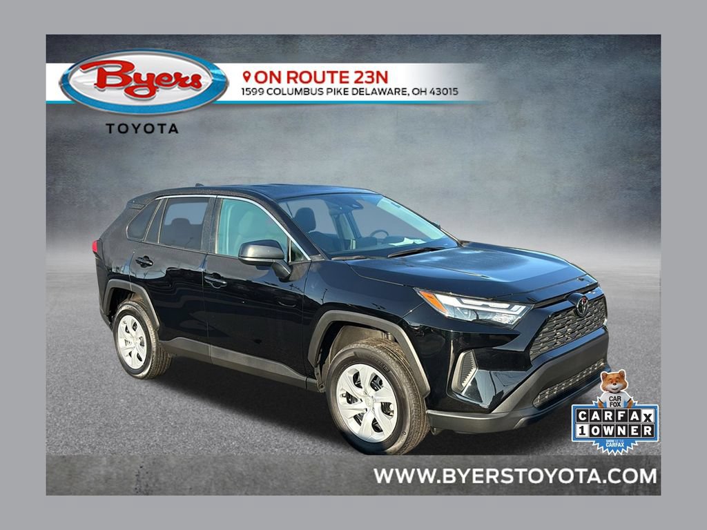 Used 2025 Toyota RAV4 LE AWD/4WD image 1