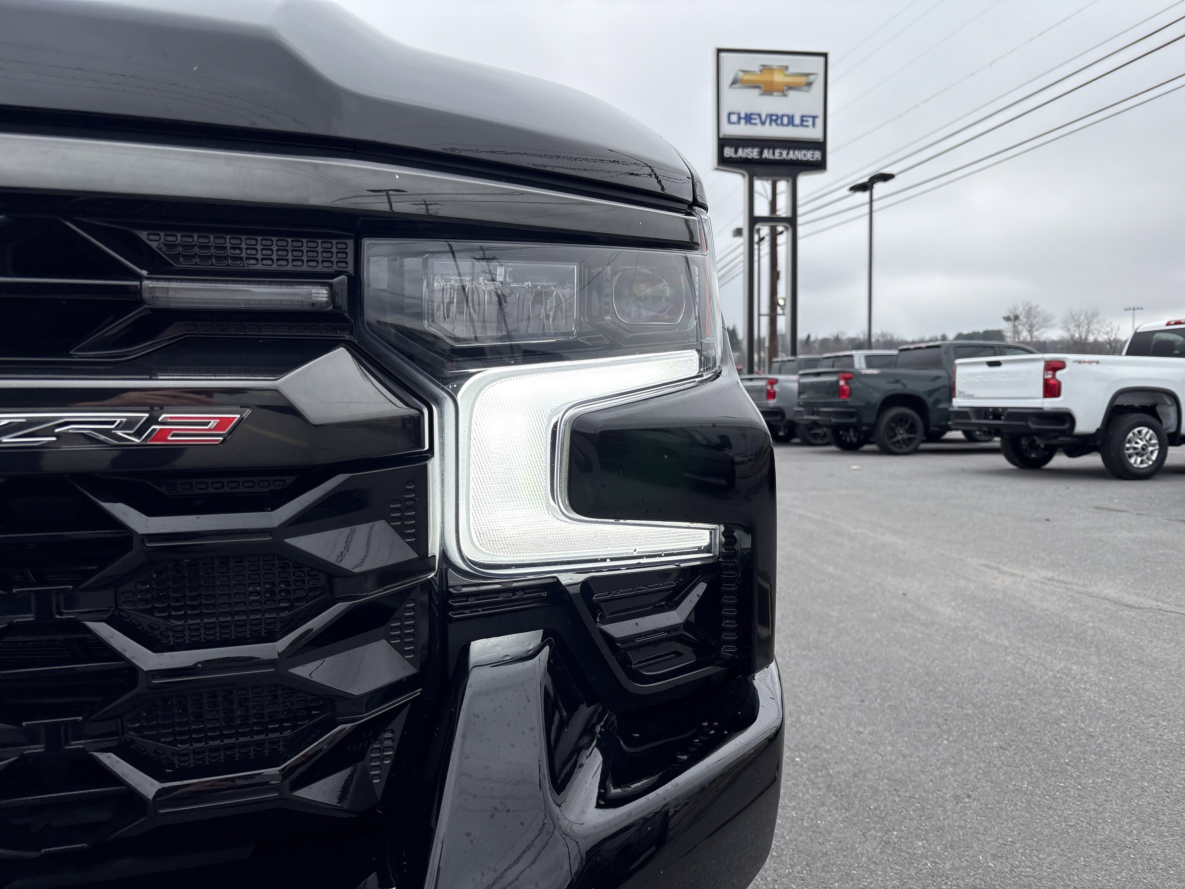 Used 2025 Chevrolet Silverado 1500 ZR2 w/ Technology Package image 10