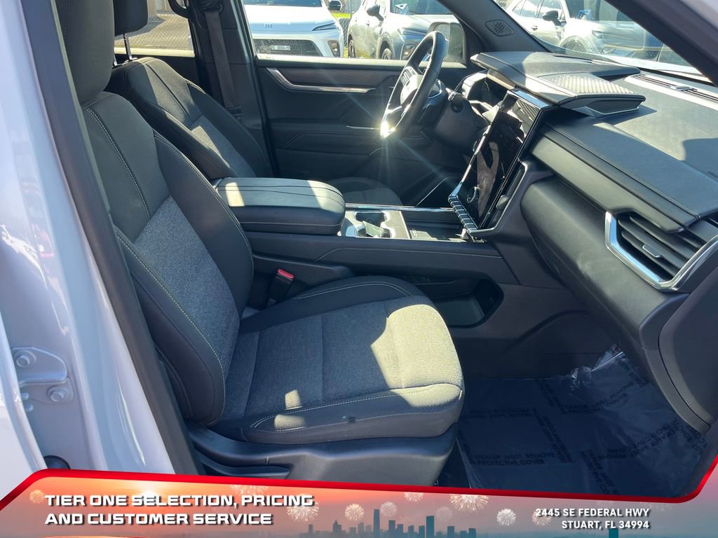 Certified 2025 GMC Acadia Elevation image 18