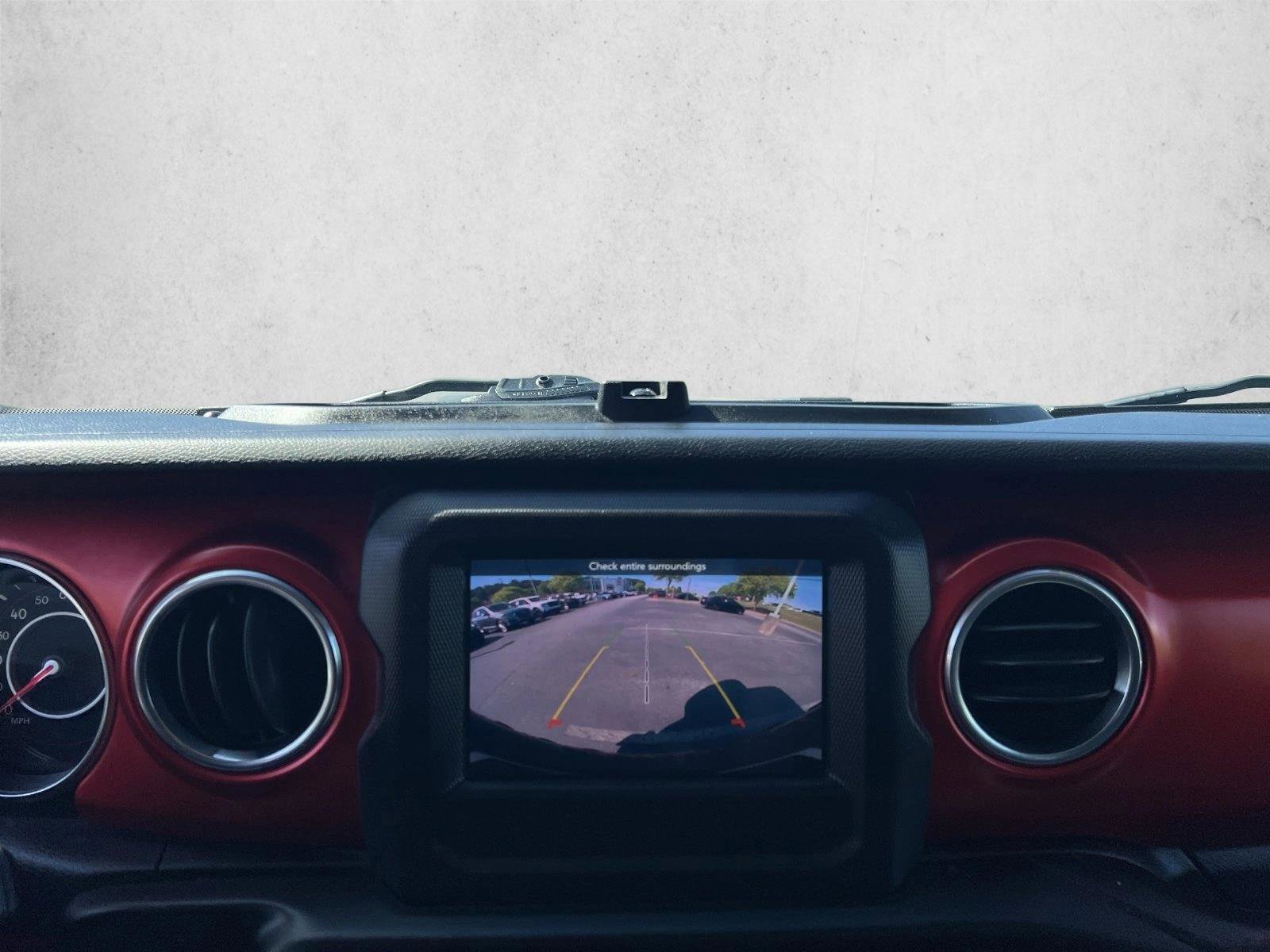 Used 2021 Jeep Wrangler Unlimited Rubicon AWD/4WD image 12
