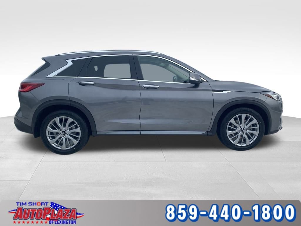 Used 2023 INFINITI QX50 Luxe image 11