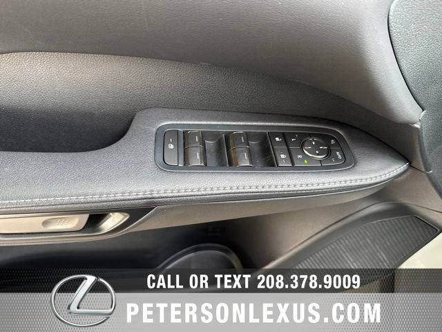 Used 2025 Lexus RX 350 AWD/4WD image 23
