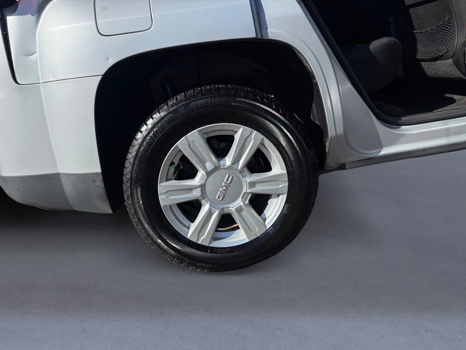 Used 2015 GMC Terrain SLE image 10