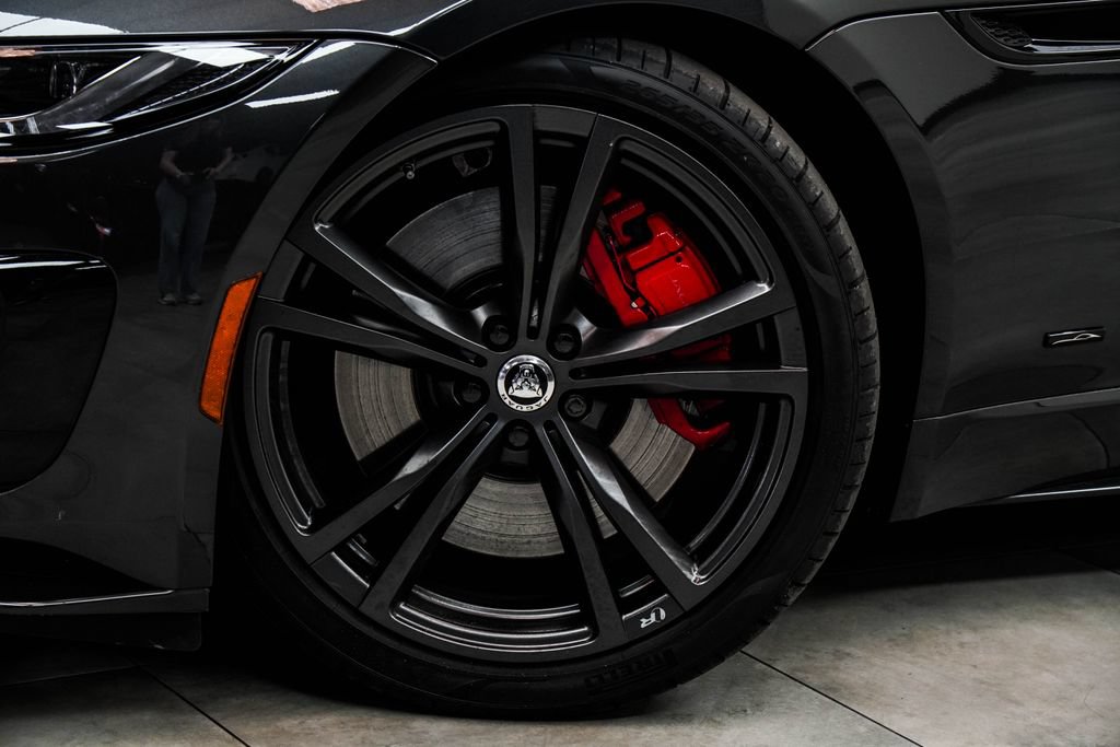 Used 2024 Jaguar F-TYPE R AWD/4WD image 5