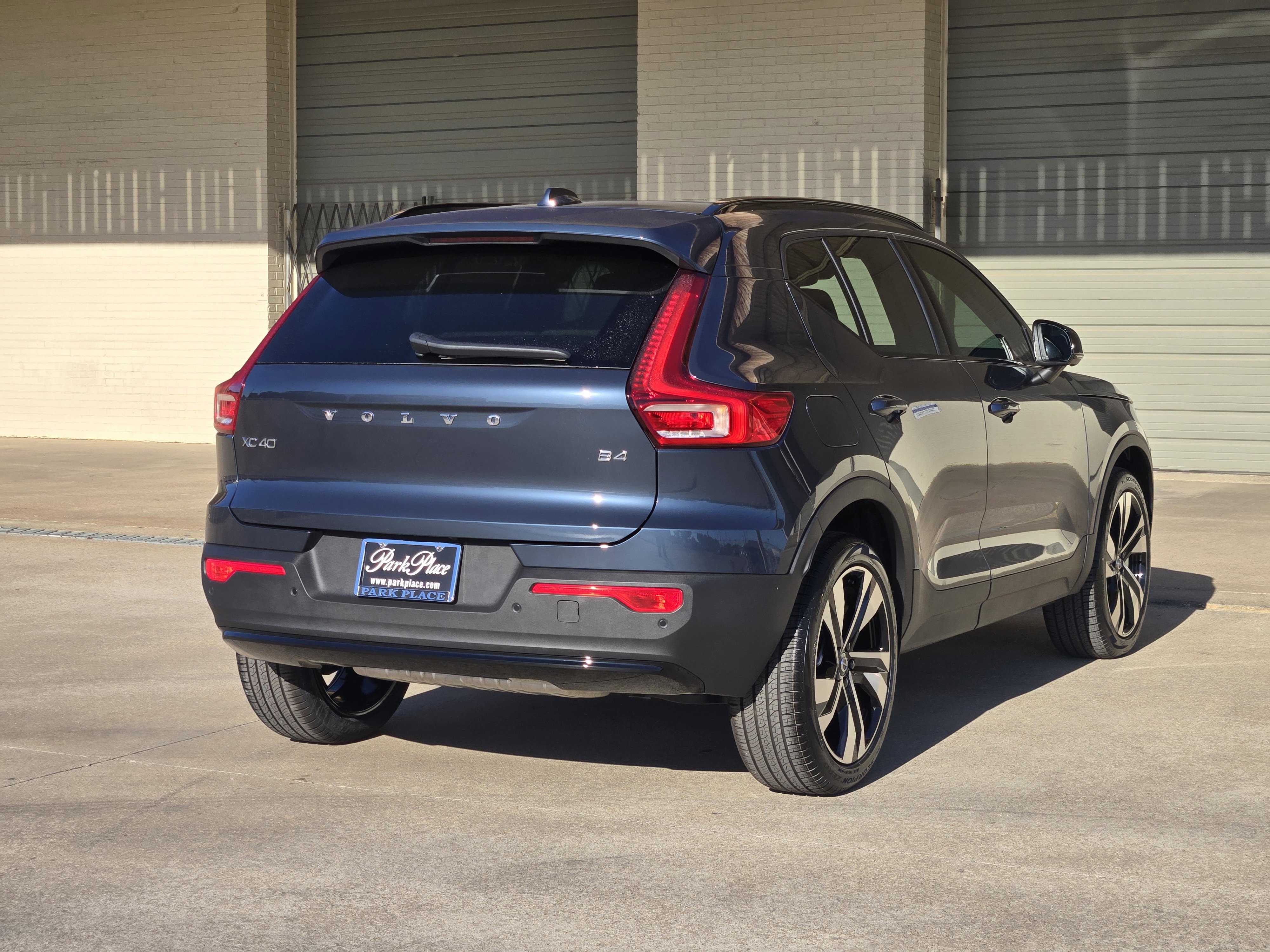 New 2026 Volvo XC40 B4 Plus w/ Protection Package Premier image 9
