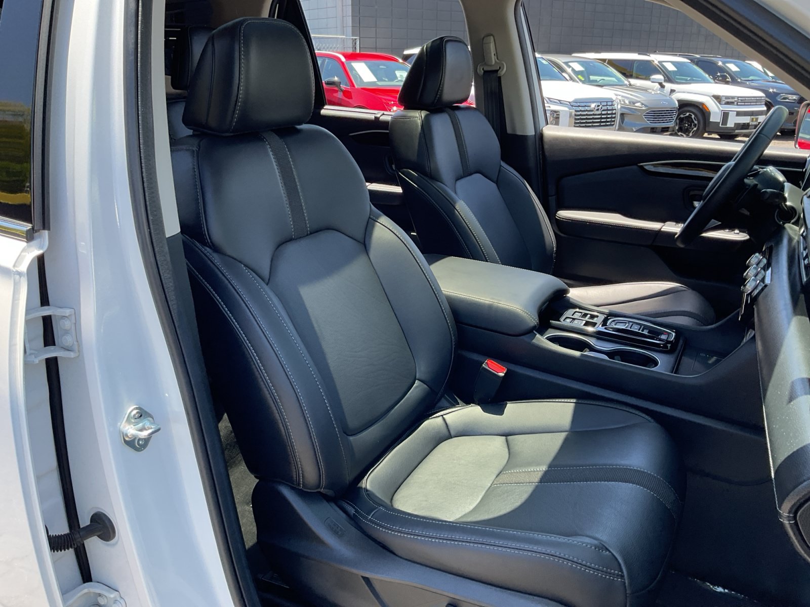 Used 2025 Honda Pilot Touring image 21