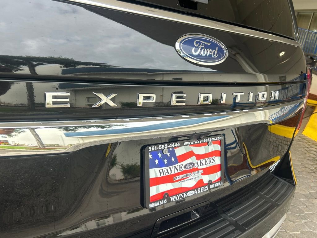 Used 2024 Ford Expedition Limited image 20