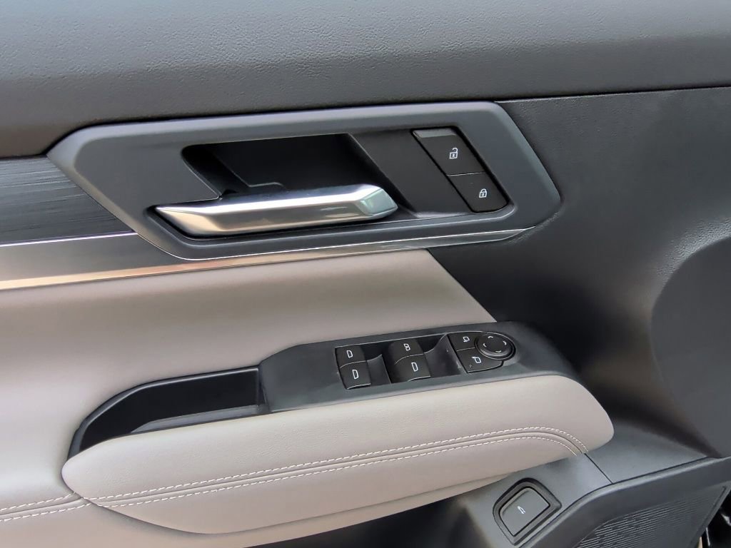 New 2026 GMC Terrain Elevation w/ Elevation Premium Package FWD image 11