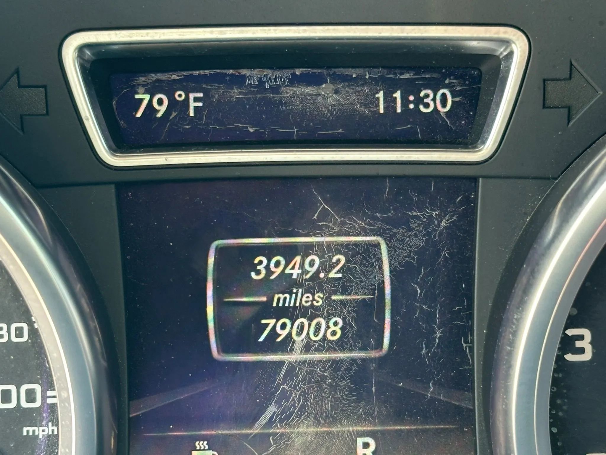 Used 2012 Mercedes-Benz ML 63 AMG 4MATIC w/ AMG Performance Pkg image 46