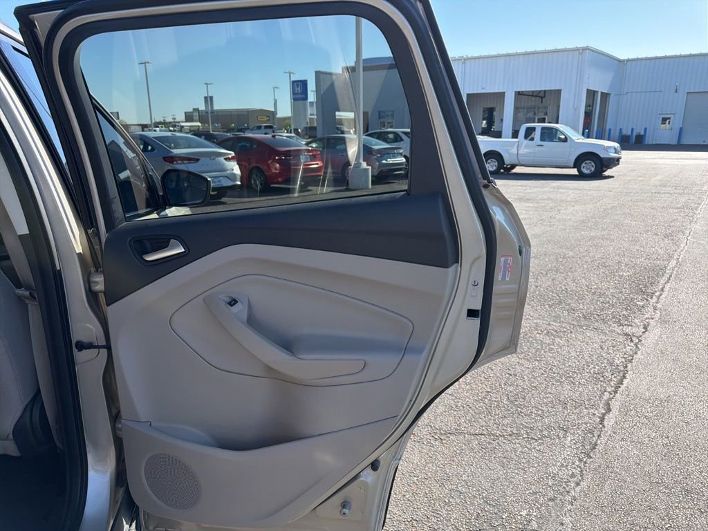 Used 2018 Ford Escape SE image 29