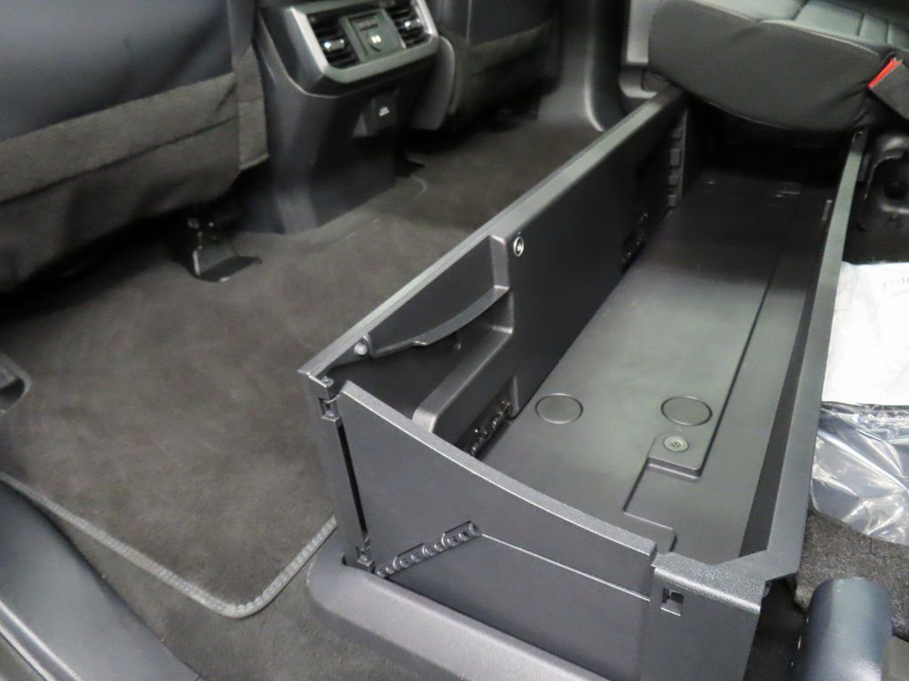 Used 2025 Ford F250 4x4 Crew Cab Super Duty image 74