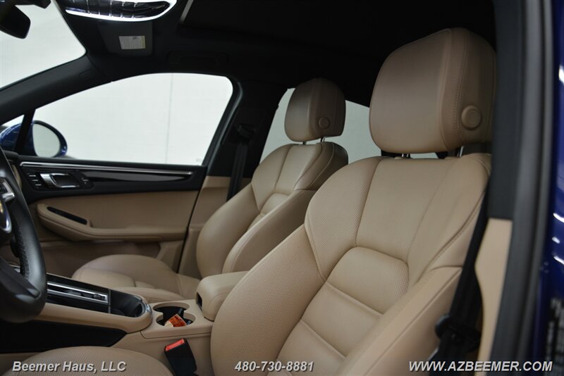 Used 2023 Porsche Macan AWD/4WD image 14