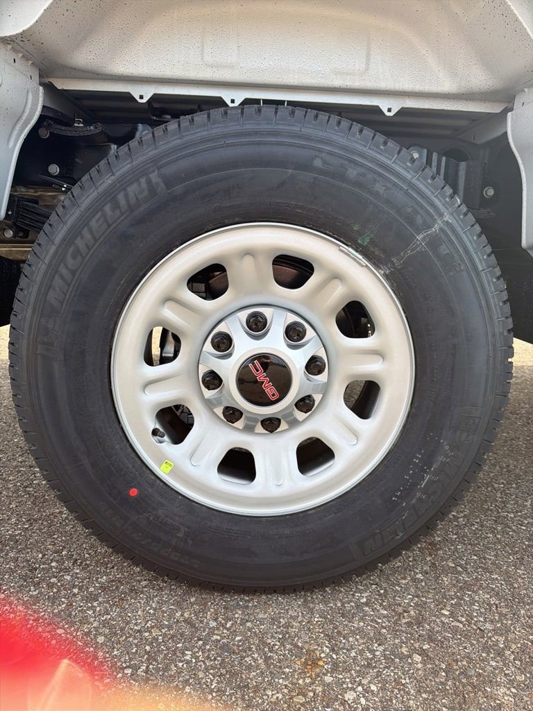 New 2026 GMC Sierra 3500 Pro image 17