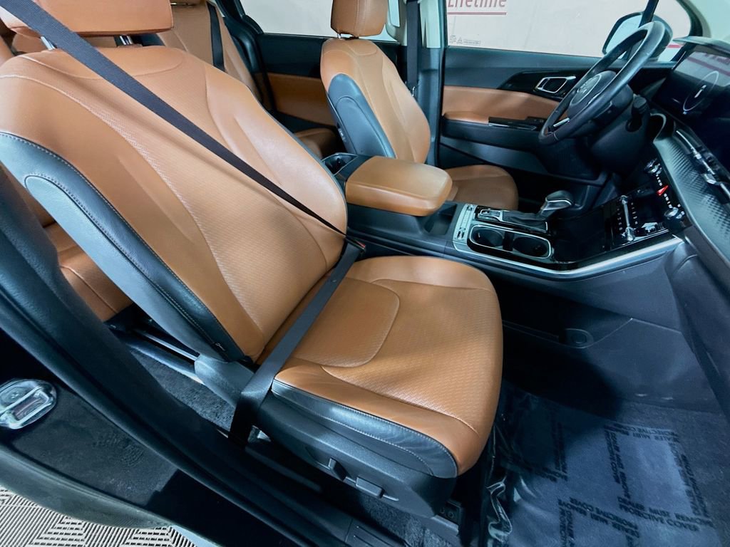 Used 2024 Kia Carnival SX Prestige image 36