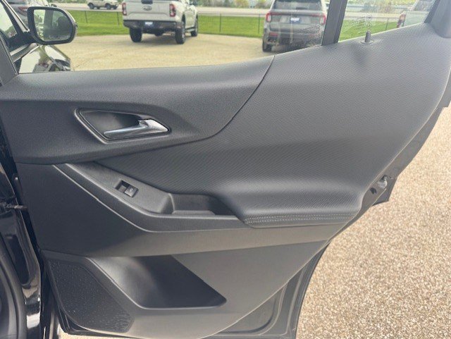 Used 2025 Chevrolet Equinox LT AWD/4WD image 33