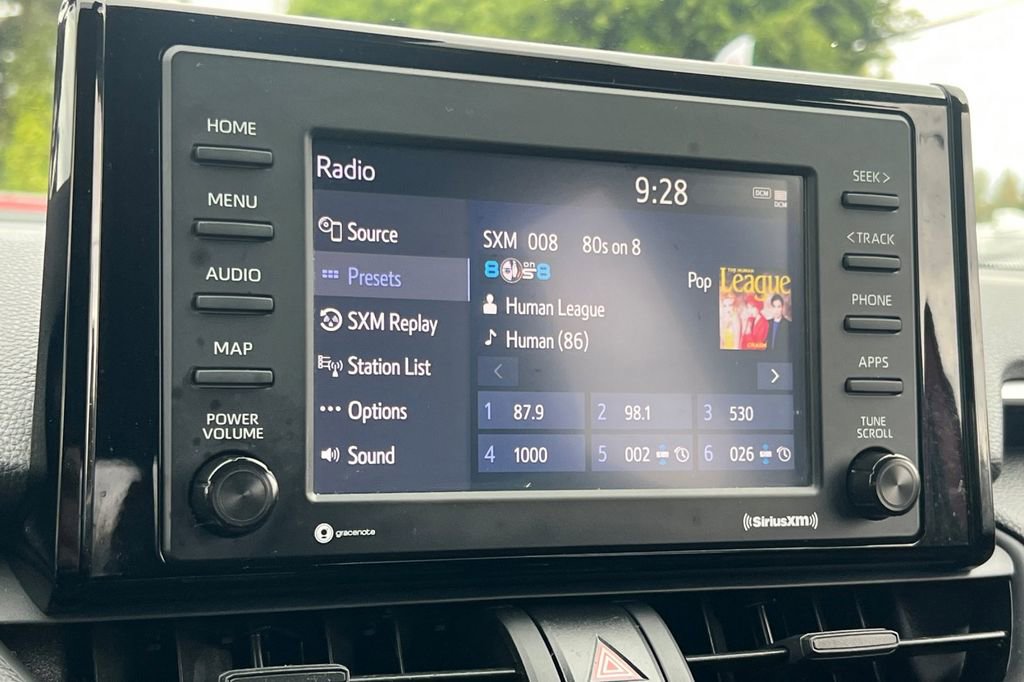 Certified 2021 Toyota RAV4 LE AWD/4WD image 17