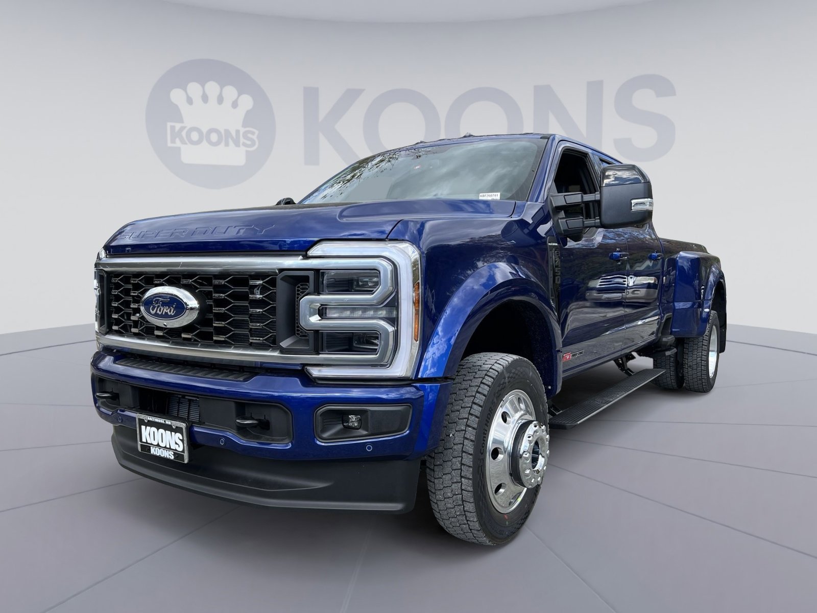 New 2026 Ford F450 Platinum w/ FX4 Off-Road Package