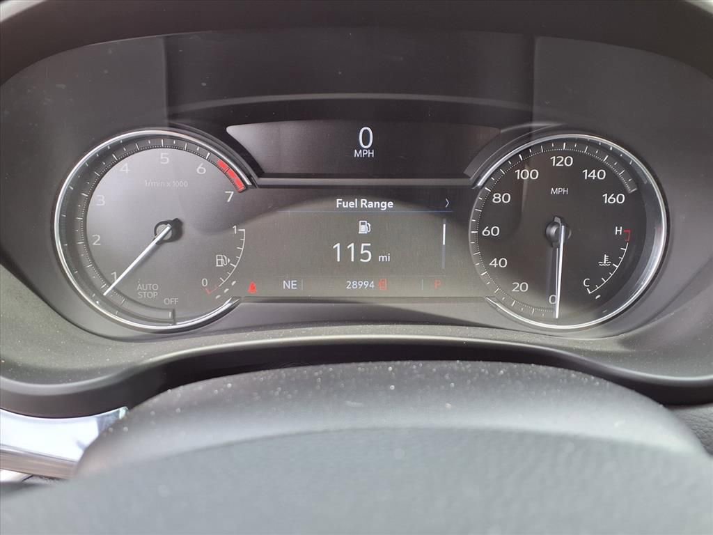Used 2023 Cadillac XT4 Luxury w/ Cold Weather Package FWD image 25