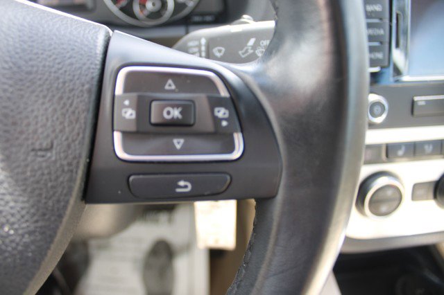 Used 2015 Volkswagen Eos Komfort image 11