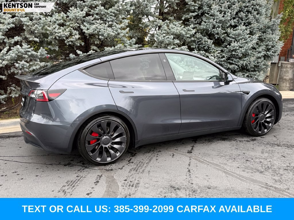 Used 2023 Tesla Model Y Performance AWD/4WD image 9