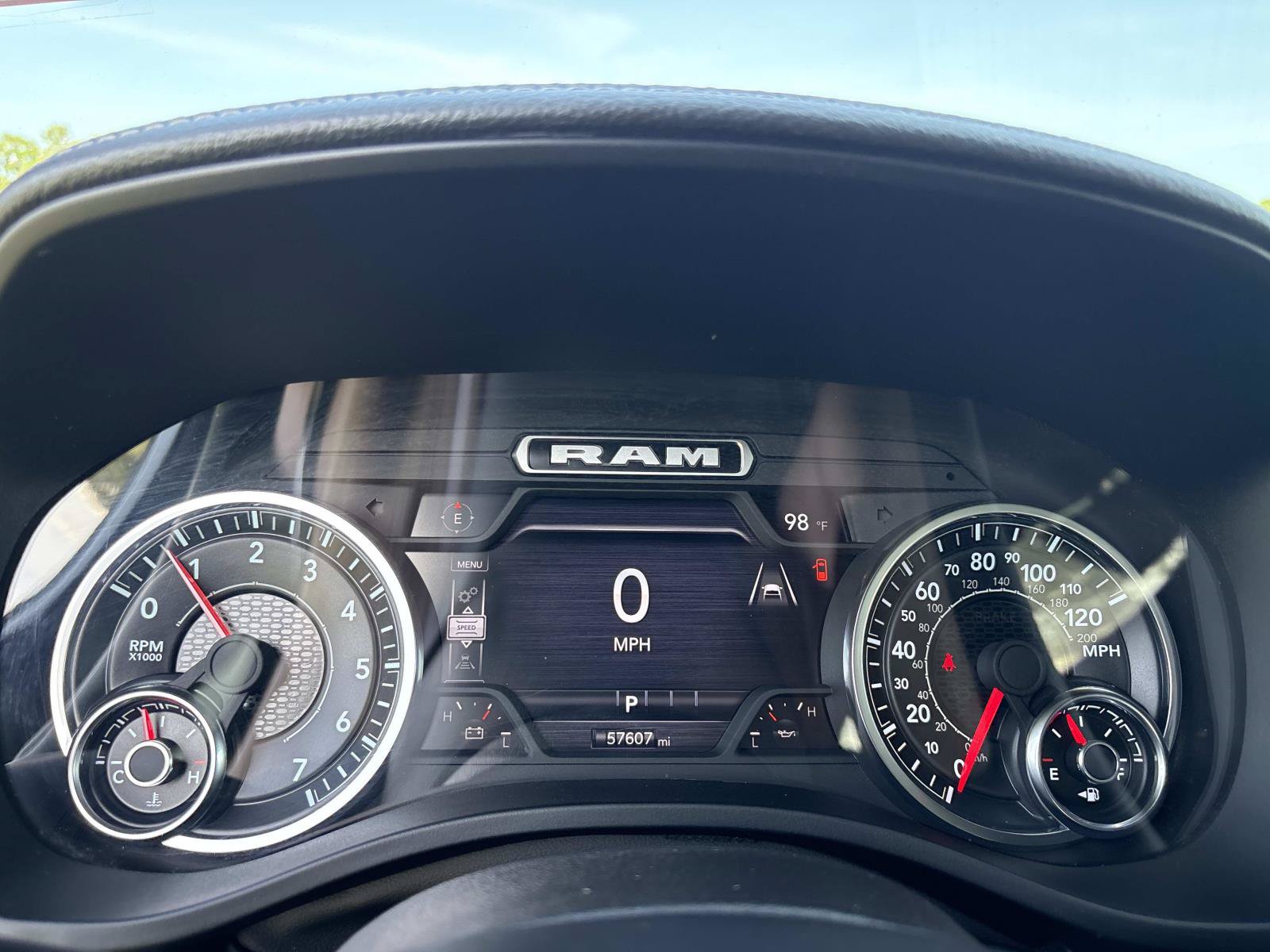 Used 2025 RAM 1500 Laramie AWD/4WD image 29