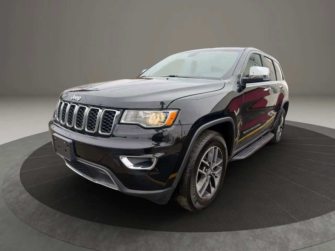 Used 2018 Jeep Grand Cherokee Limited w/ Trailer Tow Group IV image 1