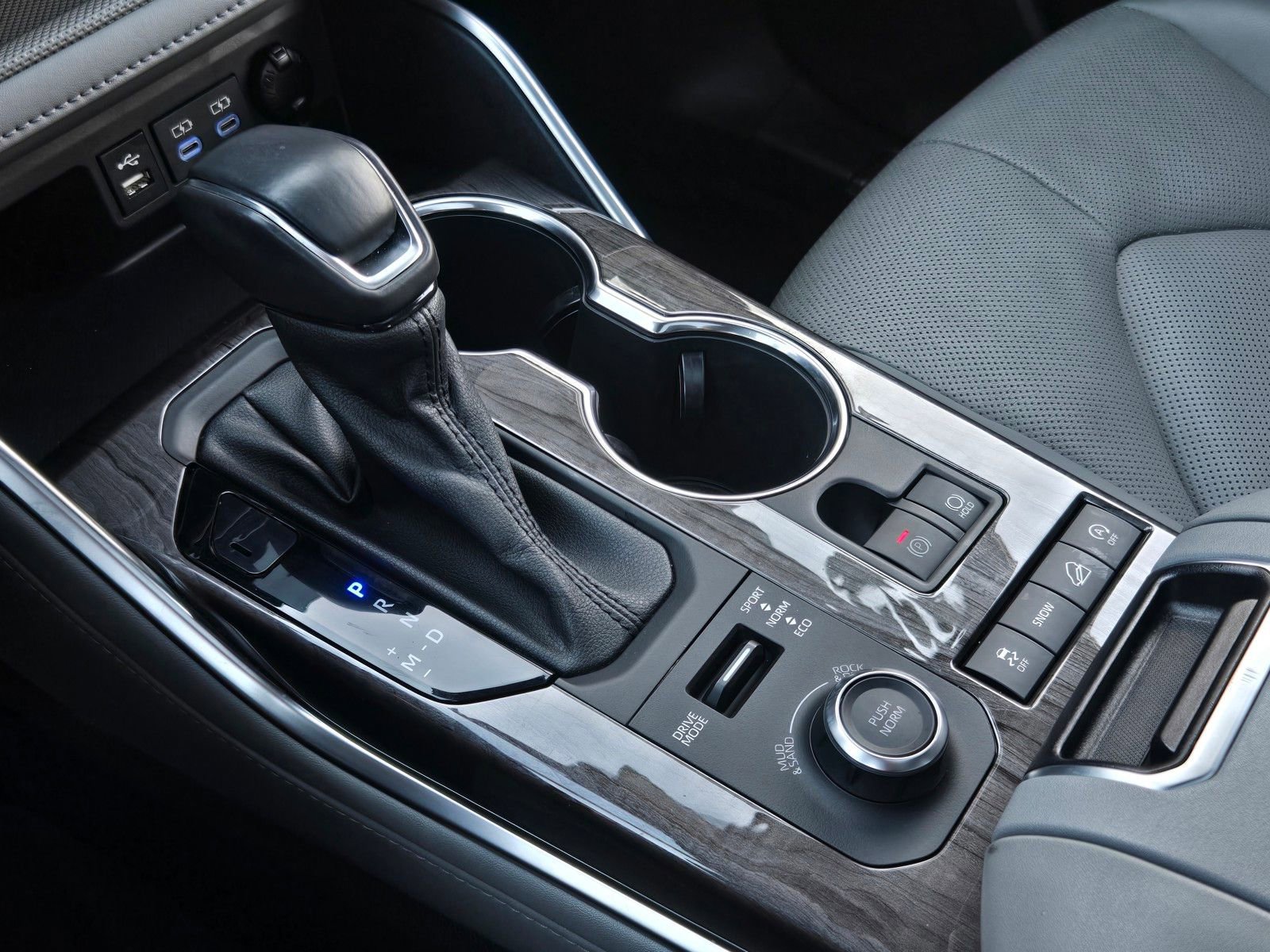 Certified 2022 Toyota Highlander Platinum image 21