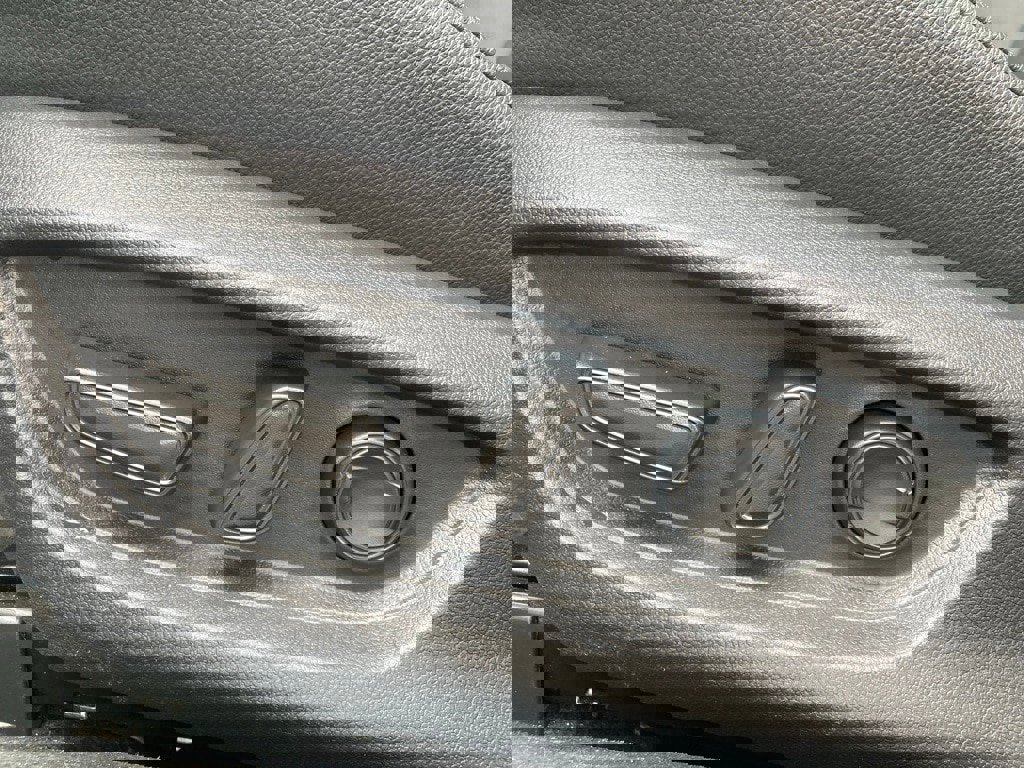 Used 2025 Toyota Camry SE image 11